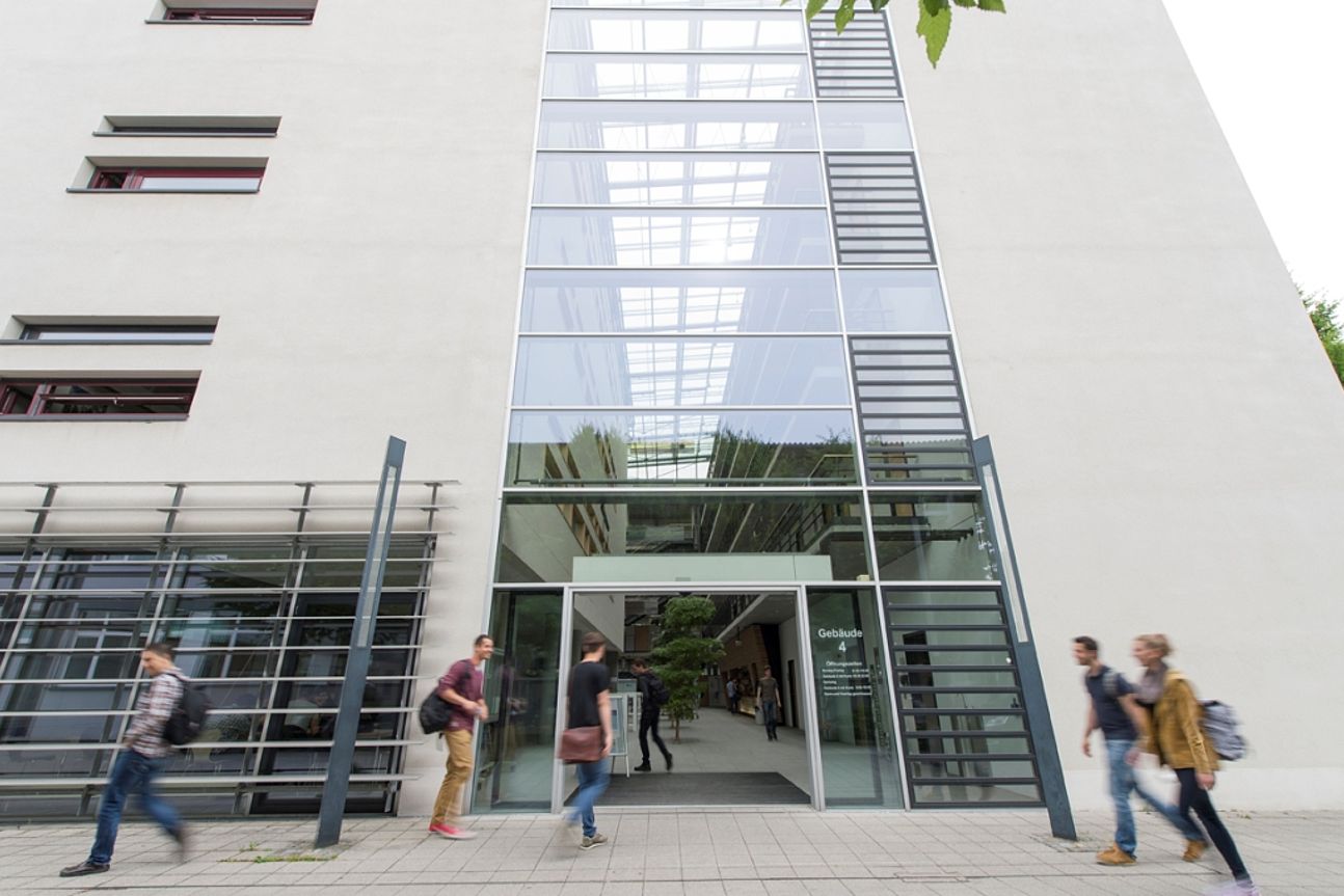 View of building 4 at the G?ppingen Campus